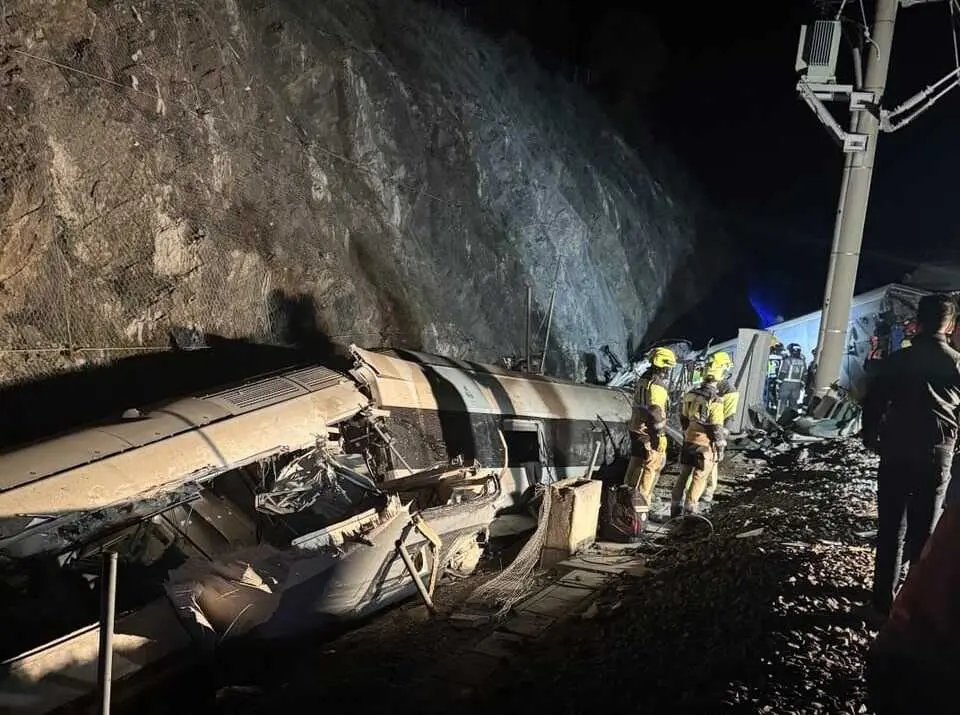 Vagones tras el accidente de Adamuz