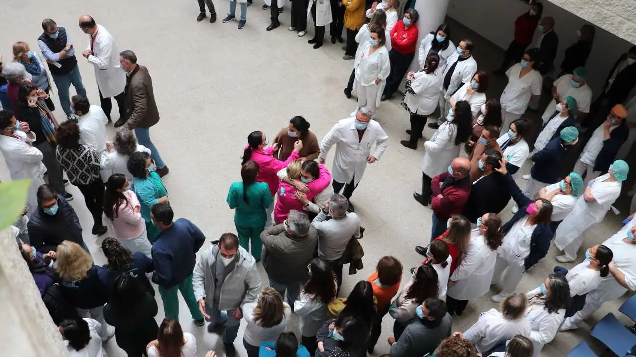 El Hospital Juan Ram&oacute;n Jim&eacute;nez despide a David Cord&oacute;n. Fuente: Facebook Hospital Juan Ram&oacute;n Jim&eacute;nez