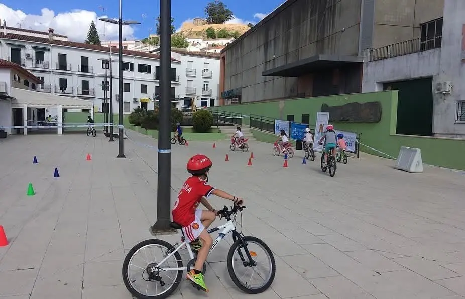escuela de ciclismo cortegana 1