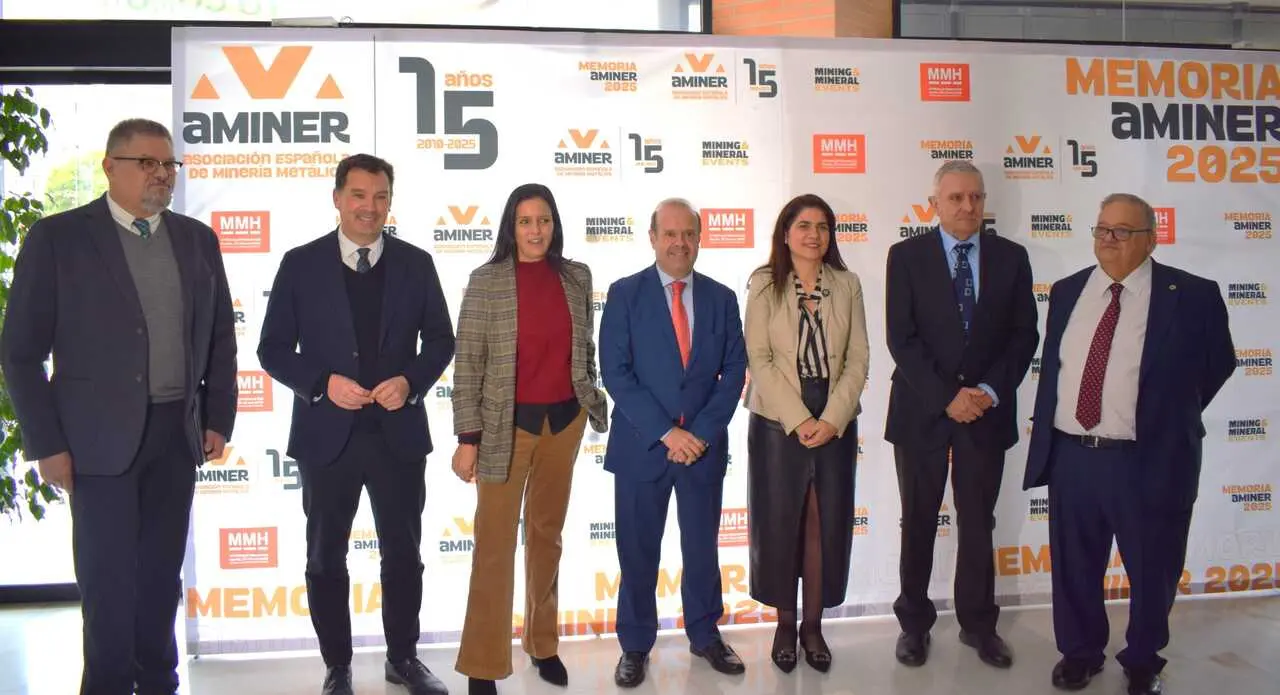 Presentaci&oacute;n MMH 2026 Huelva - Foto de familia