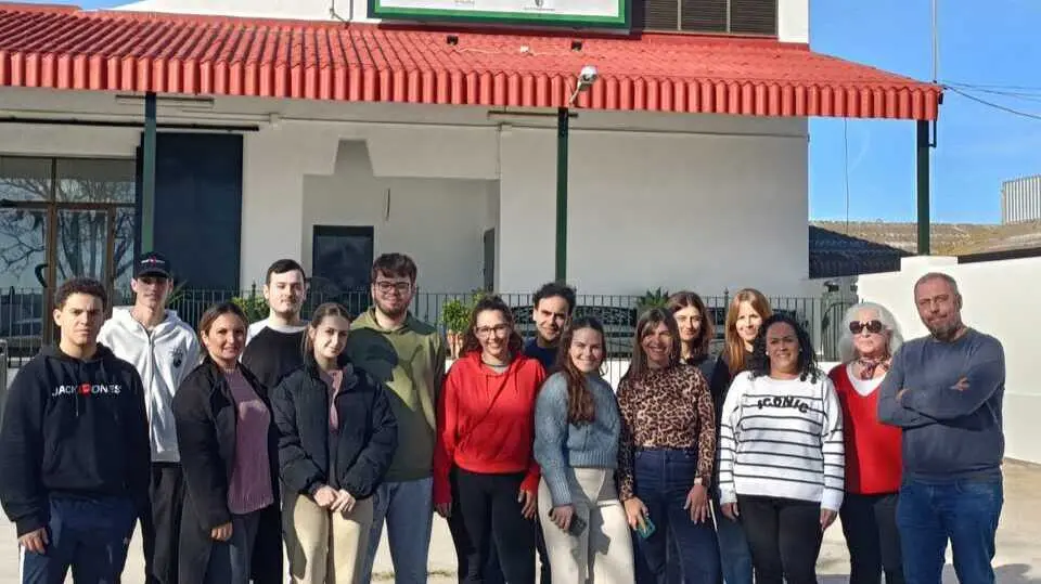 15 personas desempleadas se benefician del curso Tecnolog&iacute;a de las energ&iacute;as renovables