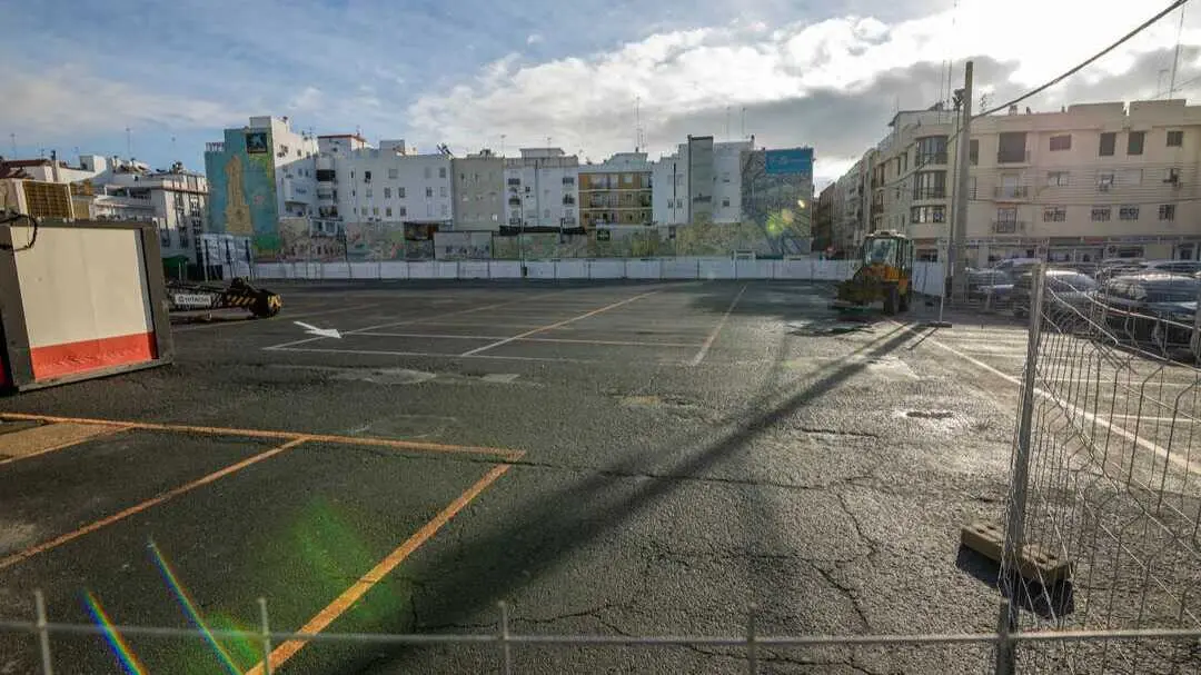 Aparcamientos en las obras de la futura Plaza Mayor. Fuente: Ayto. Huelva