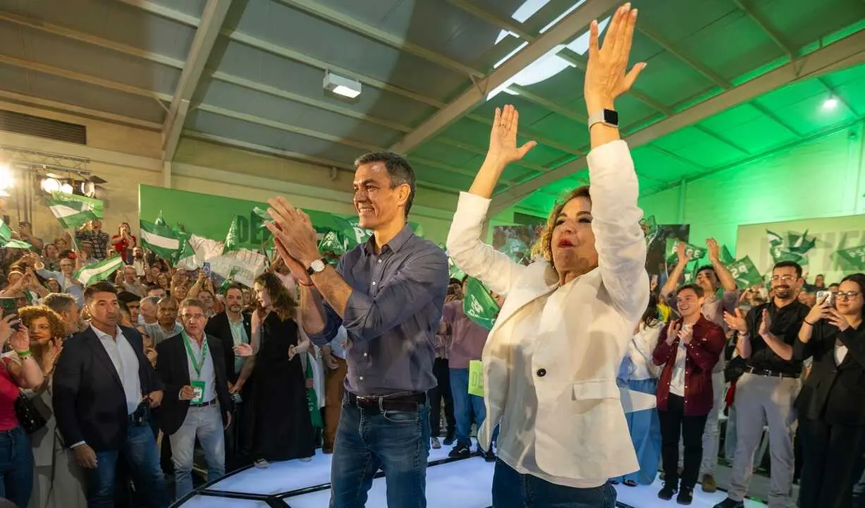 Montero aplaude