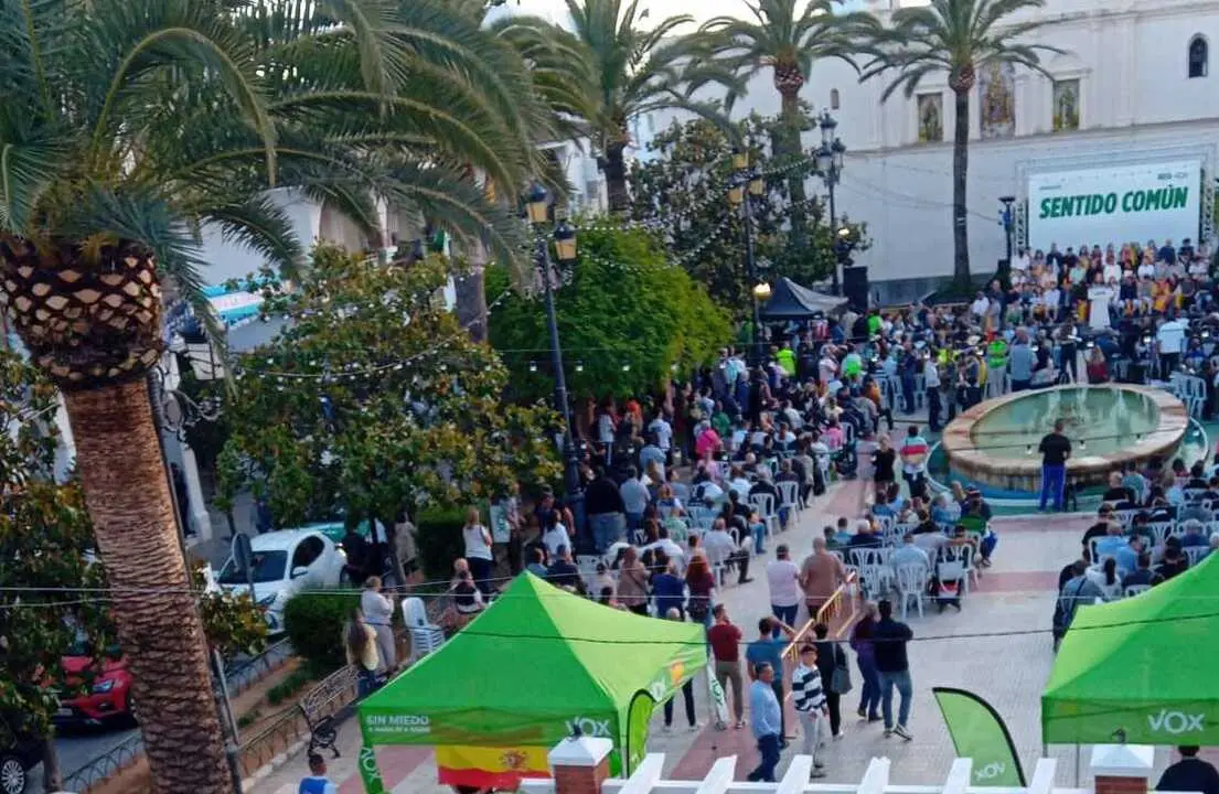 El mitin de Abascal se celebr&oacute; en la plaza de Espa&ntilde;a lepera