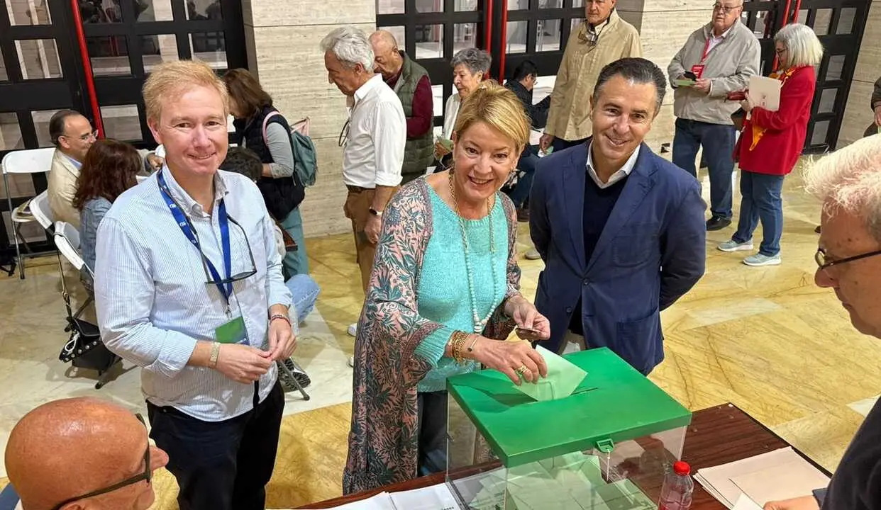 Miranda ejerce su derecho al voto