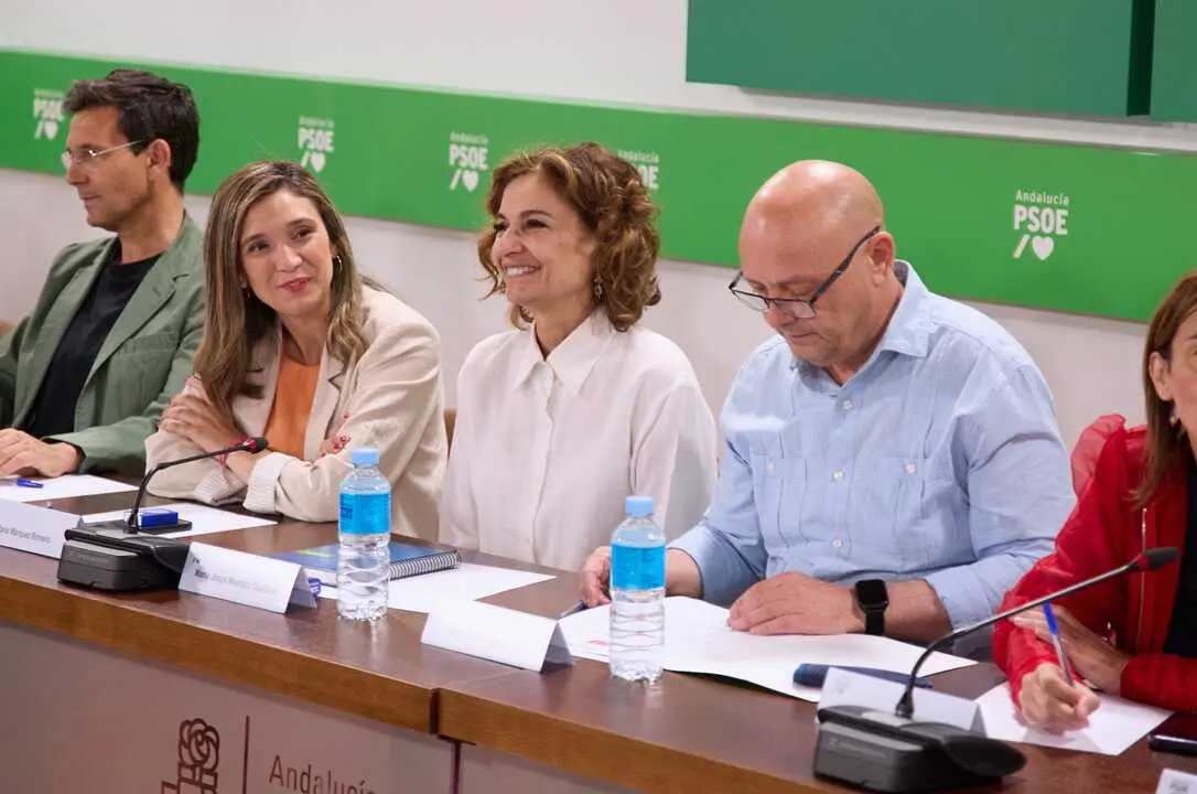 Montero en la reuni&oacute;n d ela ejecutiva regional del PSOE-A