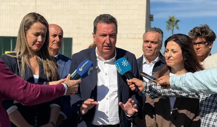 Gonz&aacute;lez atiende a los medios en Gibrale&oacute;n
