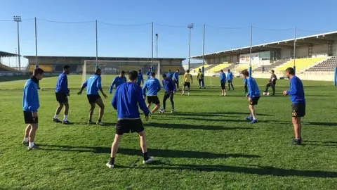 Un entrenamiento de esta semana del San Roque de Lepe./ @CanalCostaTV