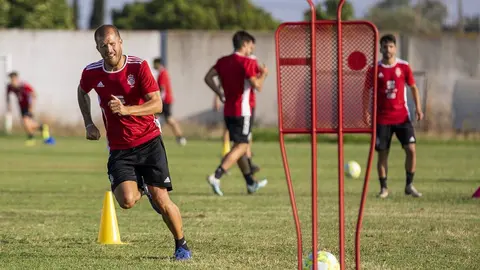 HUELVA, 12/08/20 HUELVA - ENTRENAMIENTO REAL CLUB RECREATIVO DE HUELVA .
Foto: ALBERTO DIAZ