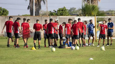 HUELVA, 12/08/20 HUELVA - ENTRENAMIENTO REAL CLUB RECREATIVO DE HUELVA .
Foto: ALBERTO DIAZ
