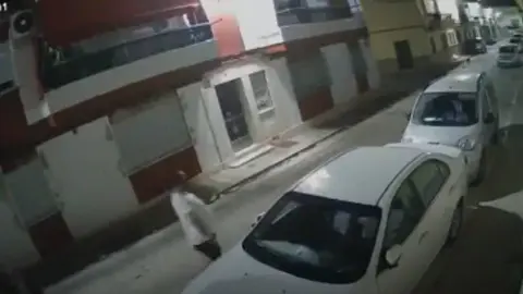 Imagen: Una de las grabaciones de la c&aacute;mara.