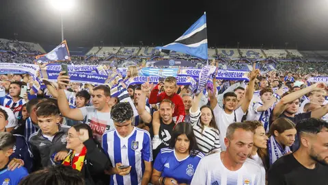 La afici&oacute;n albiazul celebra el ascenso
