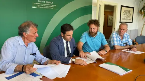 Reuni&oacute;n del delegado de Medio Ambiente con la AAVV Portile&ntilde;os