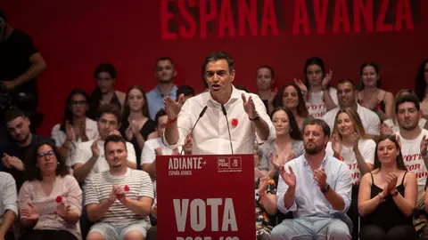 S&aacute;nchez en un mitin electoral