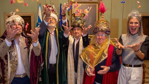 Coronaci&oacute;n Reyes