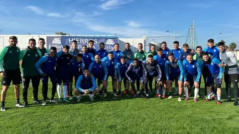 Cinco jugadores del Recreativo de Huelva finalizan contrato el 30 de junio y en los pr&oacute;ximos d&iacute;as se ir&aacute; conociendo su futuro. Fuente: Imagen de archivo