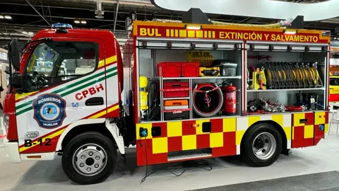Cami&oacute;n de bomberos de Huelva