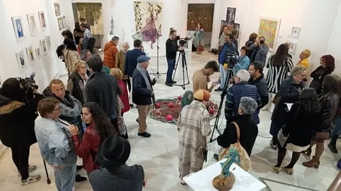 Exposici&oacute;n 'Bajo un mismo latido'