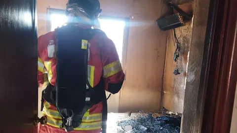 Bomberos en el lugar. Foto: Bomberos del Consorcio