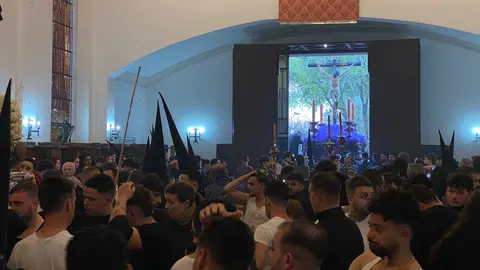 Martes Santo pasado por agua en Huelva