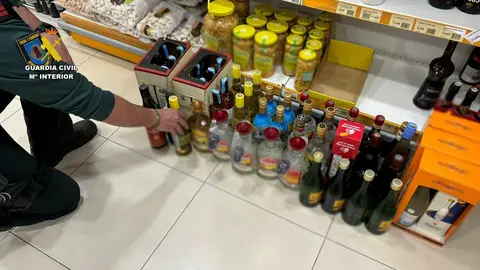 Bebidas alcoh&oacute;licas sin las precintas