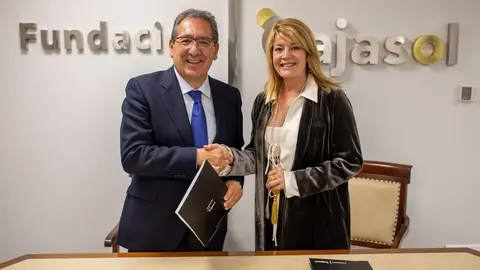 El Ayuntamiento y la Fundaci&oacute;n Cajasol han firmado un convenio de colaboraci&oacute;n
