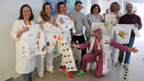 Doctores Sonrisas visitan el Hospital Juan Ram&oacute;n Jim&eacute;nez