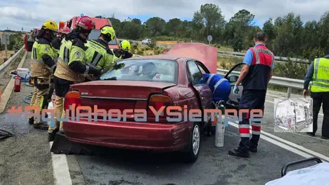 Coche siniestrado. Foto: DCCU M&oacute;vil Condado Campi&ntilde;a Equipo Delta