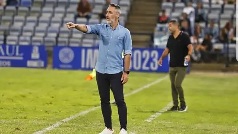 Foto de Abel G&oacute;mez durante un partido dirigiendo al Recreativo de Huelva. Fuente: Instagram personal de Abel G&oacute;mez