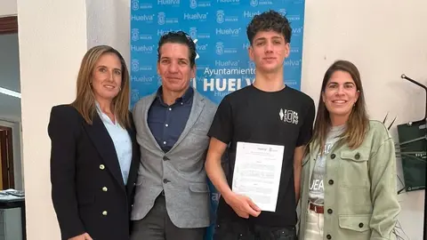 El Ayuntamiento de Huelva contin&uacute;a su compromiso con Javier L&oacute;pez. Foto: Ayuntamiento de Huelva