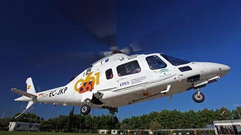 Un helic&oacute;ptero evacu&oacute; a la herida al hospital Carlos Haya