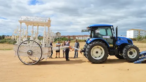 Regresa restaurada la carroza de la Hermandad rociera de San Juan del Puerto