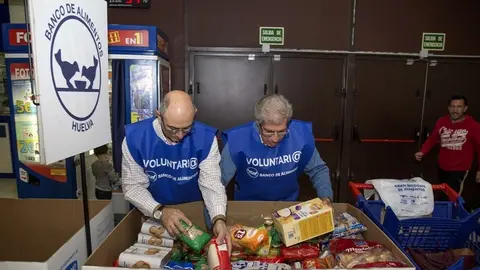 Voluntarios del Banco de Alimentos de Huelva