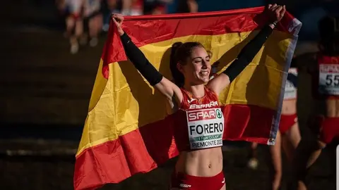 Mar&iacute;a Forero bate el r&eacute;cord espa&ntilde;ol de 5.000 metros en categor&iacute;a sub23. Fuente: Instagram personal de Mar&iacute;a Forero
