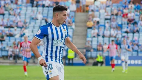 &Aacute;lvaro Bustos abandona el Recre, tras solo seis meses en el Nuevo Colombino. Fuente: Instagram oficial de &Aacute;lvaro Bustos