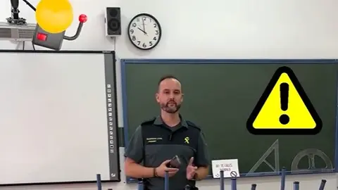 La Guardia Civil alerta del uso del m&oacute;vil en menores.