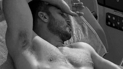 Miguel &Aacute;ngel Silvestre posa en calzoncillos en IG
