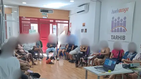 Uno de los talleres impartidos por Huelva Acoge. Fuente: Facebook de la entidad.