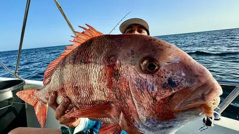 Gran urta capturada en Huelva. Fuente: Pesca Huelva