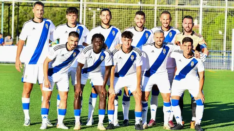 El once inicial que present&oacute; el Recre contra el Aracena. Fuente: Twitter Recreativo de Huelva