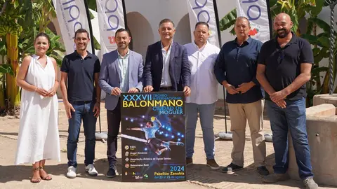 Presentaci&oacute;n del Trofeo Ciudad de Moguer en Santa Clara