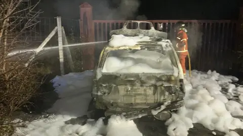 Estado en el que qued&oacute; el coche siniestrado. Foto: Sab Bomberos Huelva Provincia