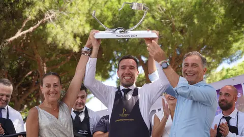 Juan Antonio P&eacute;rez, ganador del IV Concurso Cortadores Jam&oacute;n de Mazag&oacute;n