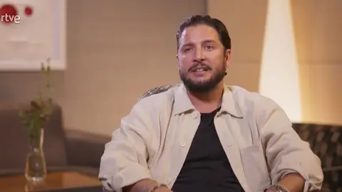 Manuel Carrasco emocionado en el documental de Elena Huelva, "Mis ganas ganan"