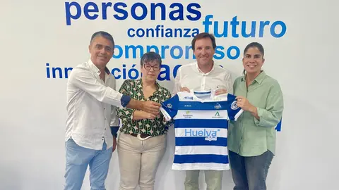 Convenio de colaboraci&oacute;n de Aguas de Huelva con el Club Recreativo B&aacute;dminton IES La Orden