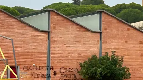 Aparecen pintadas contra la alcaldesa de Riotinto