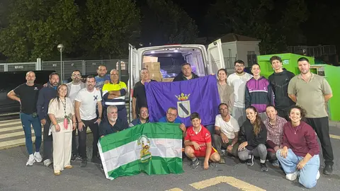 Voluntarios de la Caravana Solidaria "Gibrale&oacute;n con la DANA"
