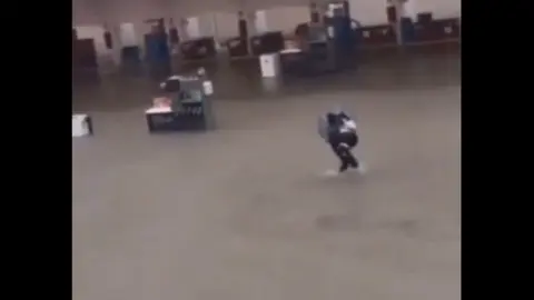 Captura del v&iacute;deo compartido por @Storm_Malaga