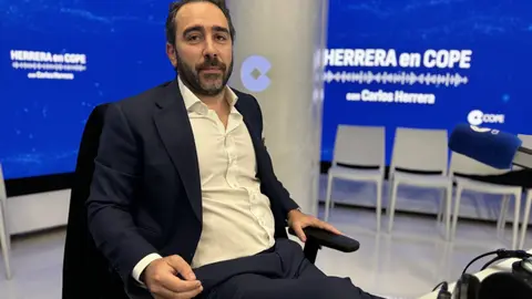 Aldama en los estudios de la Cope