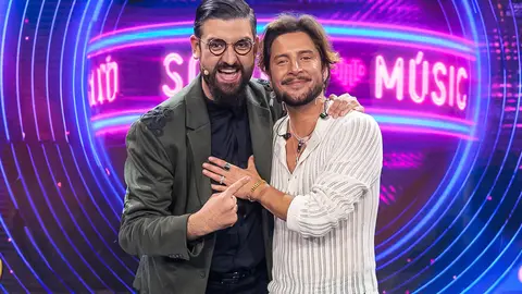 Manu S&aacute;nchez y Manuel Carrasco en 'Somos M&uacute;sica' de Canal Sur